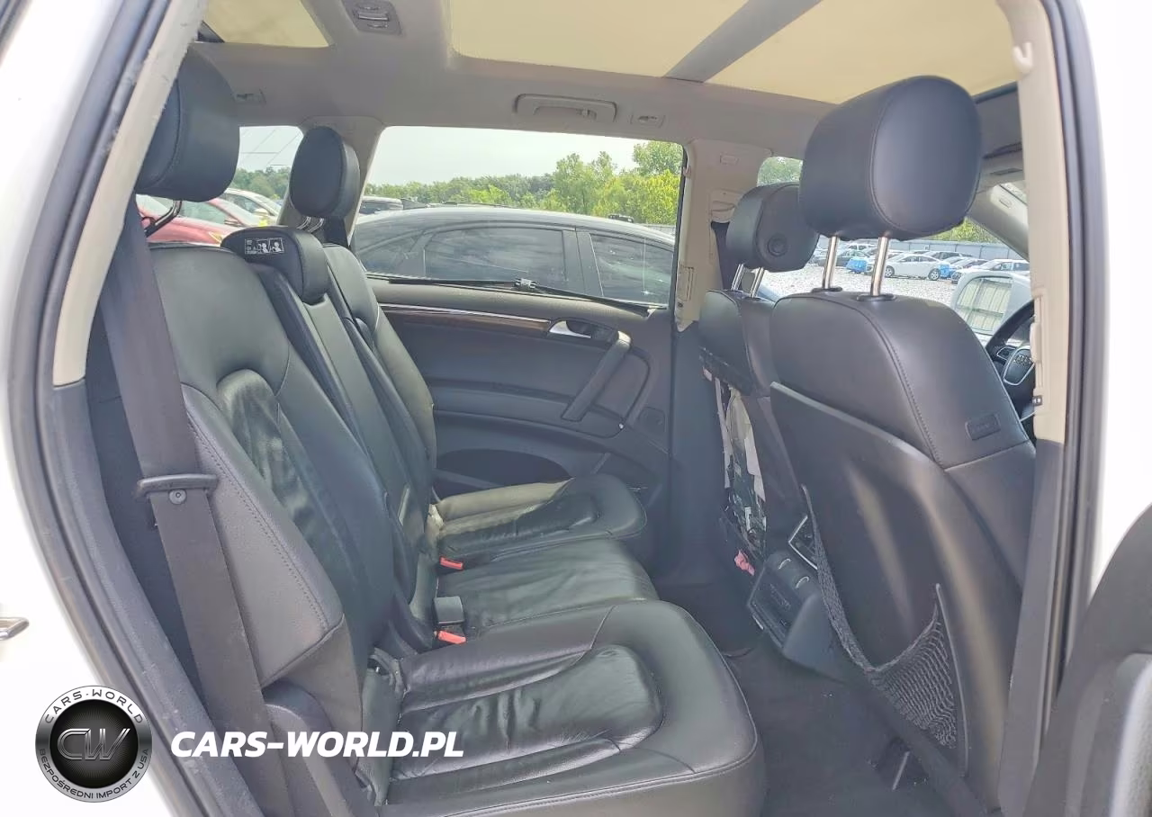 2010 Audi Q7 Premium Plus VIN:WA1LYAFE5AD007397 - 11
