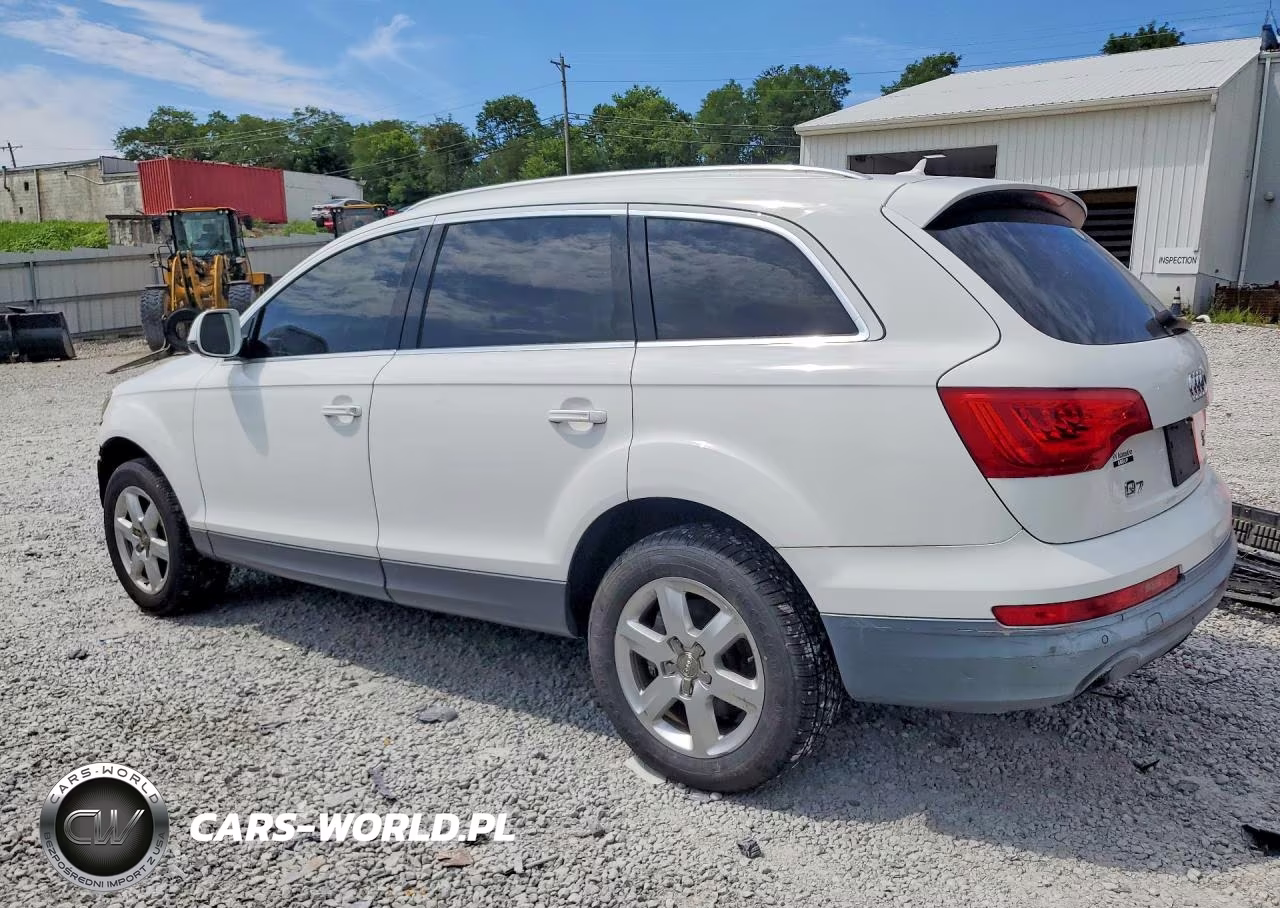 2010 Audi Q7 Premium Plus VIN:WA1LYAFE5AD007397 - 2
