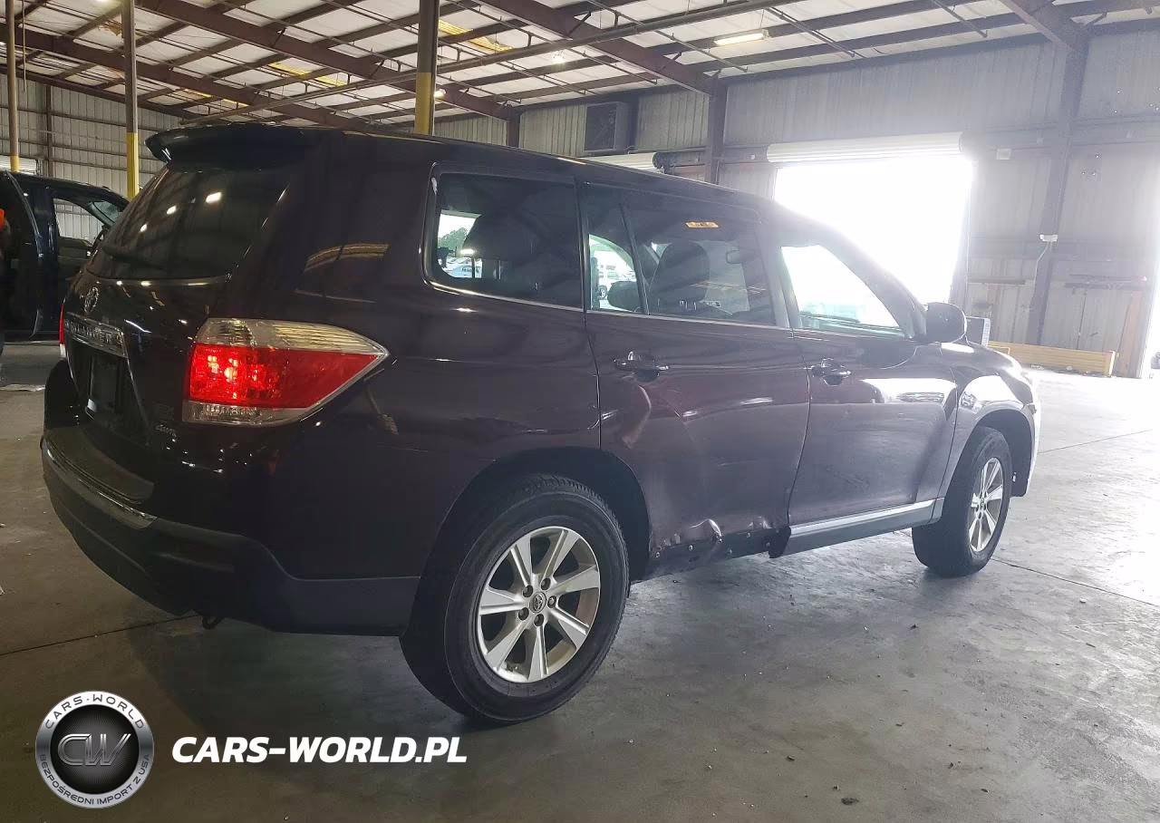 2011 Toyota Highlander Base VIN:5TDBK3EH3BS065444 - 3