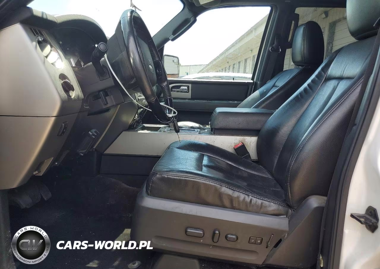 2013 Ford Expedition Limited VIN:1FMJU2A52DEF36466 - 7