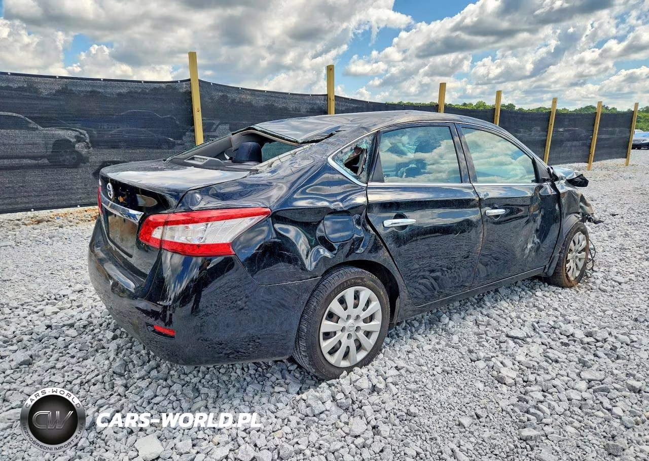 2015 Nissan Sentra S VIN:3N1AB7AP2FY318447 - 3