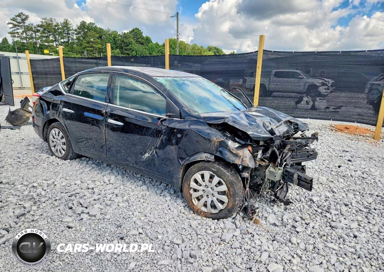 2015 Nissan Sentra S VIN:3N1AB7AP2FY318447 - 4