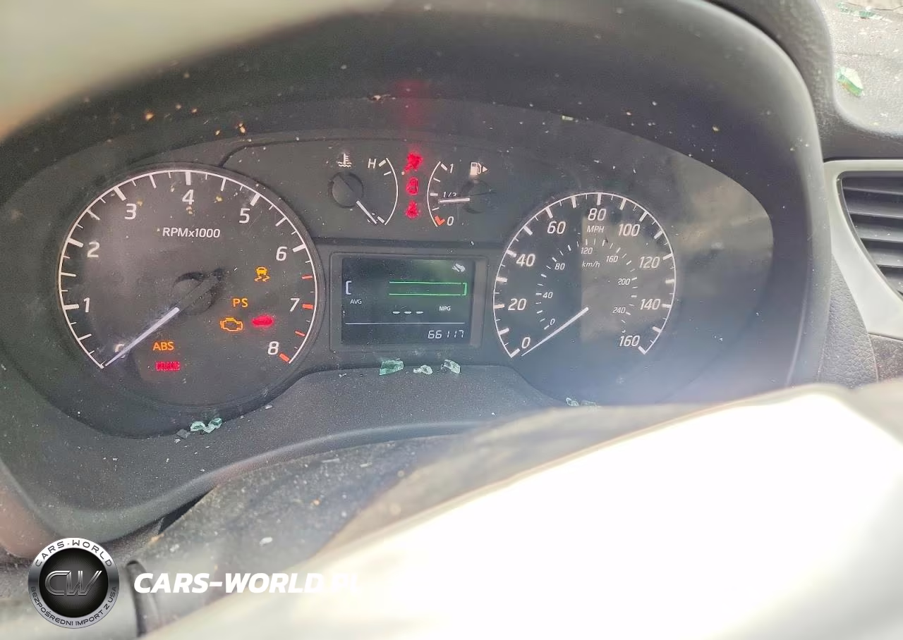 2015 Nissan Sentra S VIN:3N1AB7AP2FY318447 - 9