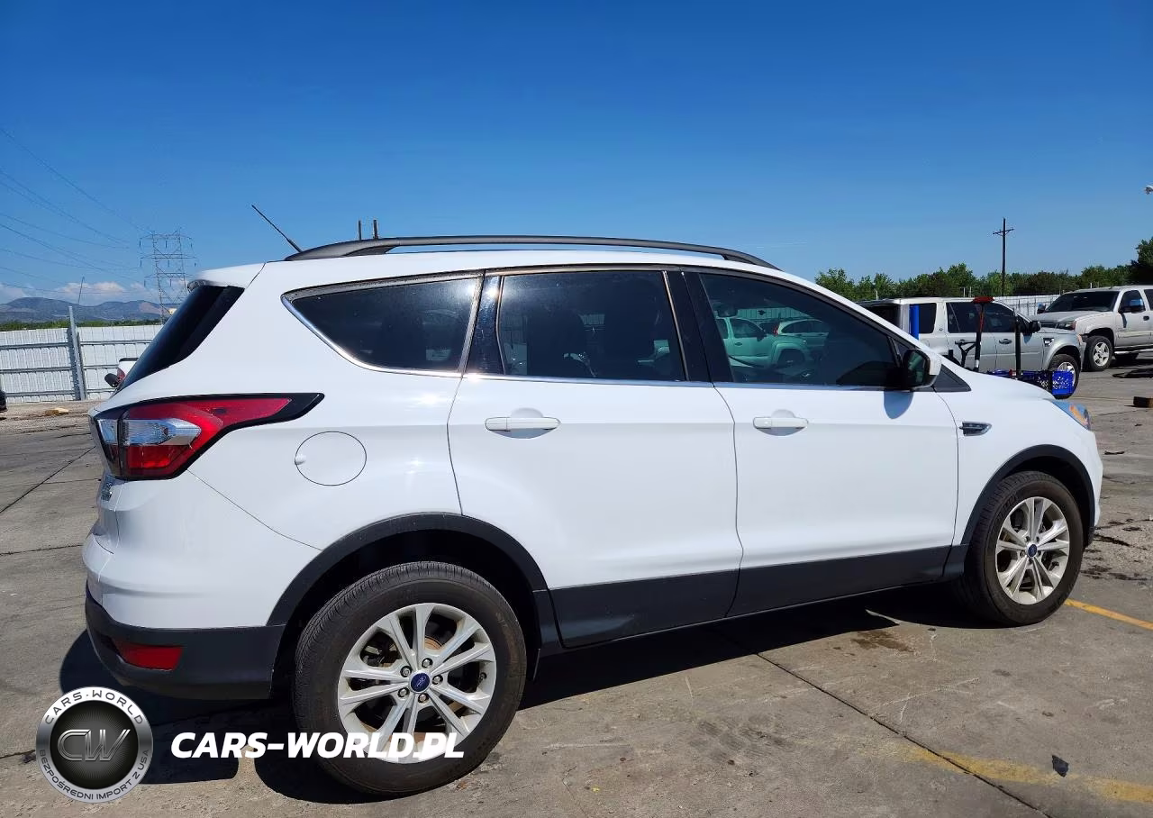 2017 Ford Escape Se VIN:1FMCU9G90HUD53557 - 3