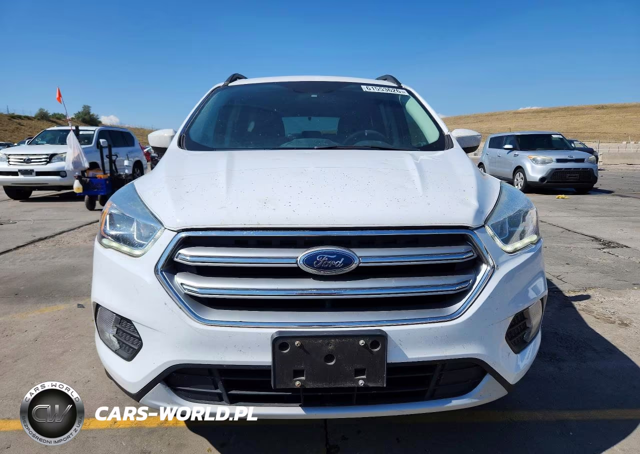 2017 Ford Escape Se VIN:1FMCU9G90HUD53557 - 5