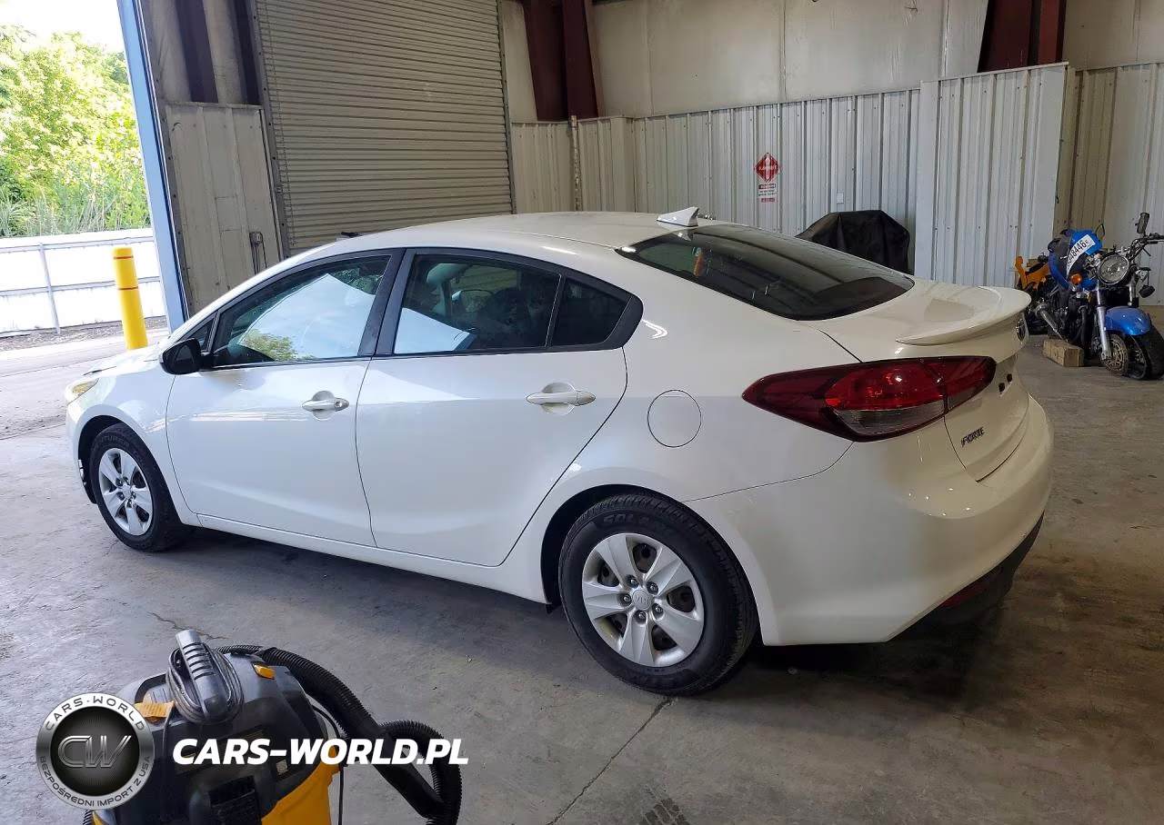 2018 Kia Forte Lx VIN:3KPFL4A72JE186203 - 2