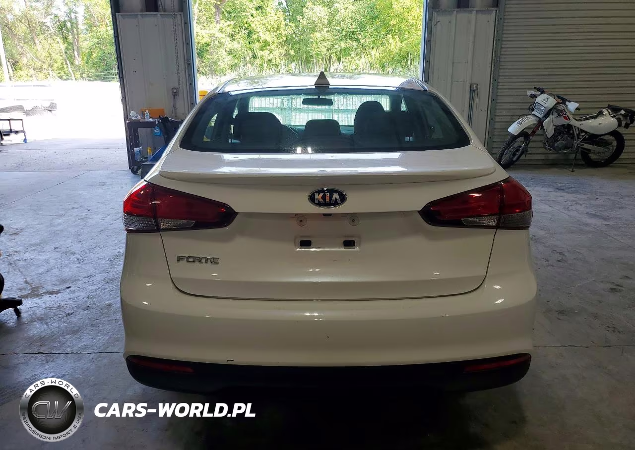 2018 Kia Forte Lx VIN:3KPFL4A72JE186203 - 6