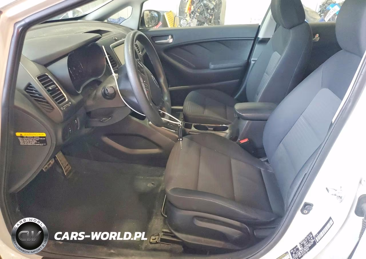 2018 Kia Forte Lx VIN:3KPFL4A72JE186203 - 7