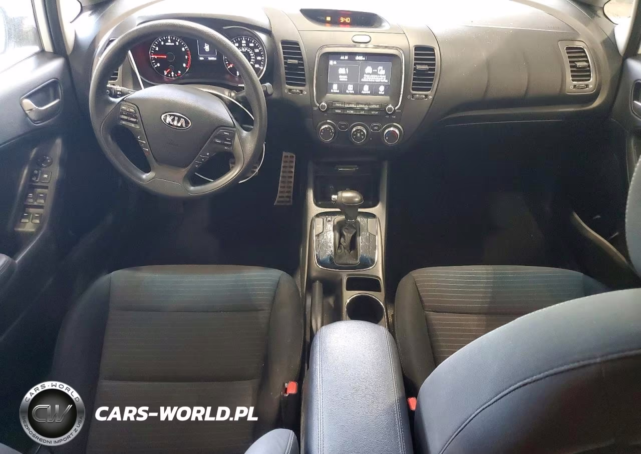 2018 Kia Forte Lx VIN:3KPFL4A72JE186203 - 8