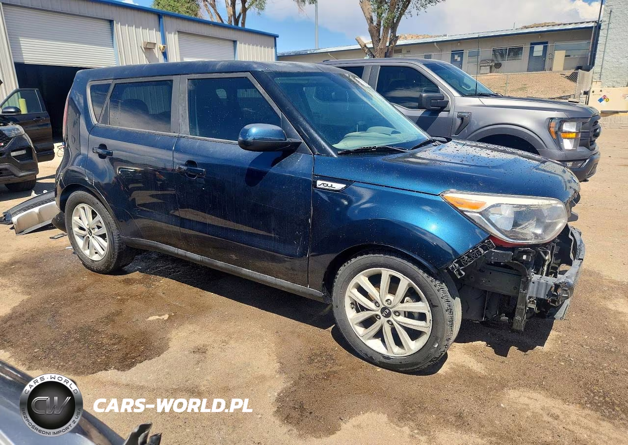 2018 Kia Soul + VIN:KNDJP3A58J7539583 - 4