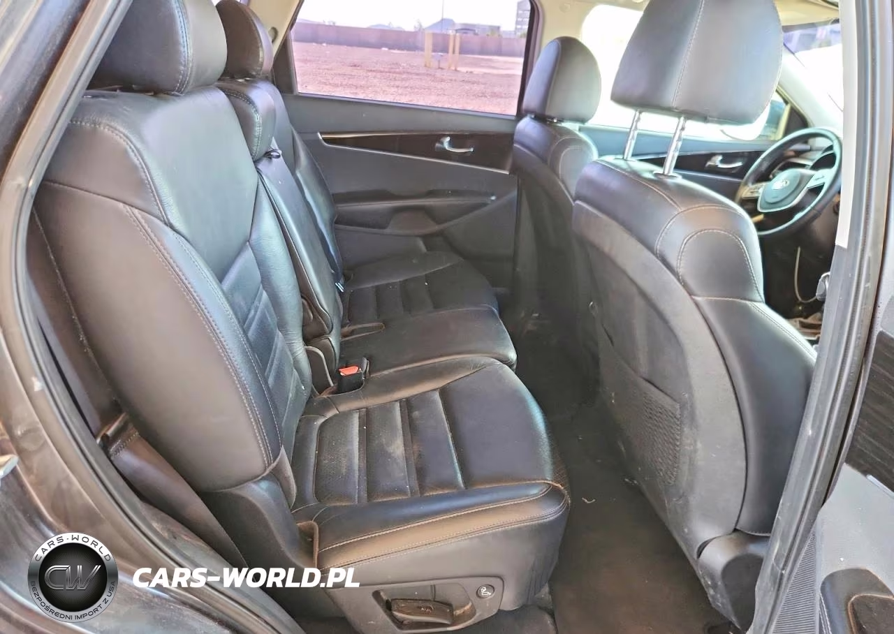 2020 Kia Sorento Ex V6 VIN:5XYPHDA55LG669467 - 11