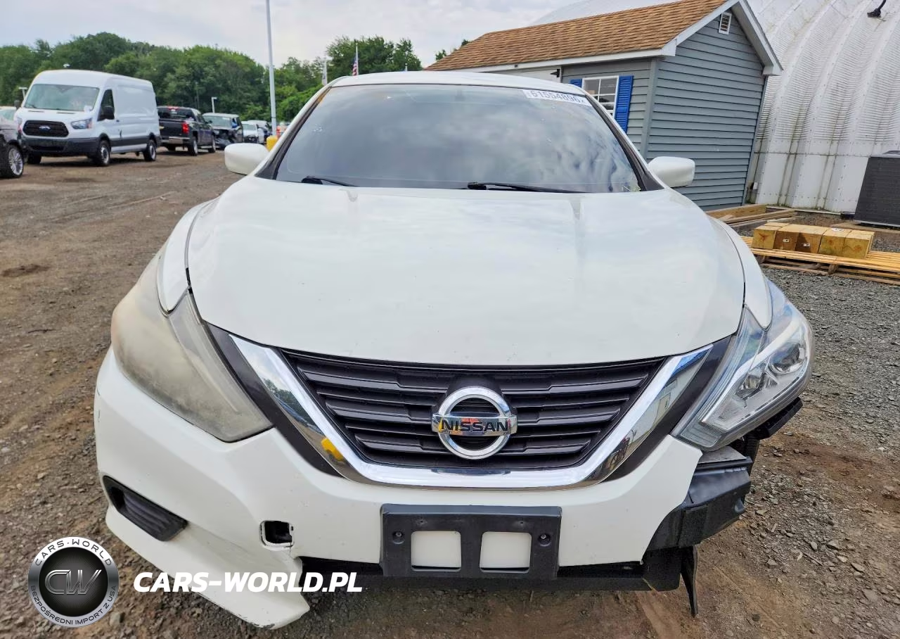 2017 Nissan Altima 2.5 S VIN:1N4AL3AP4HN325389 - 5