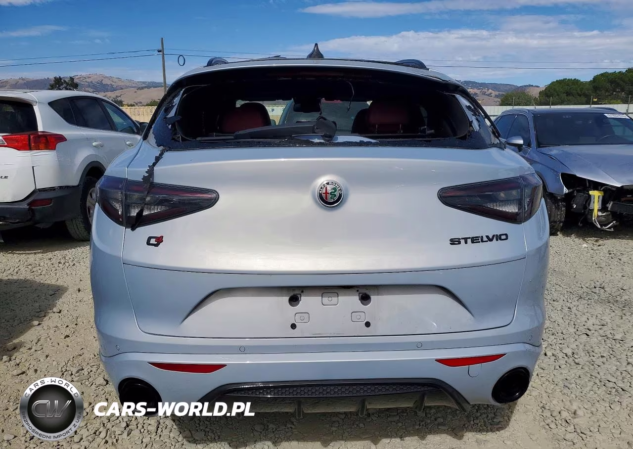 2021 Alfa Romeo Stelvio Ti VIN:ZASPAKBN0M7D18950 - 6