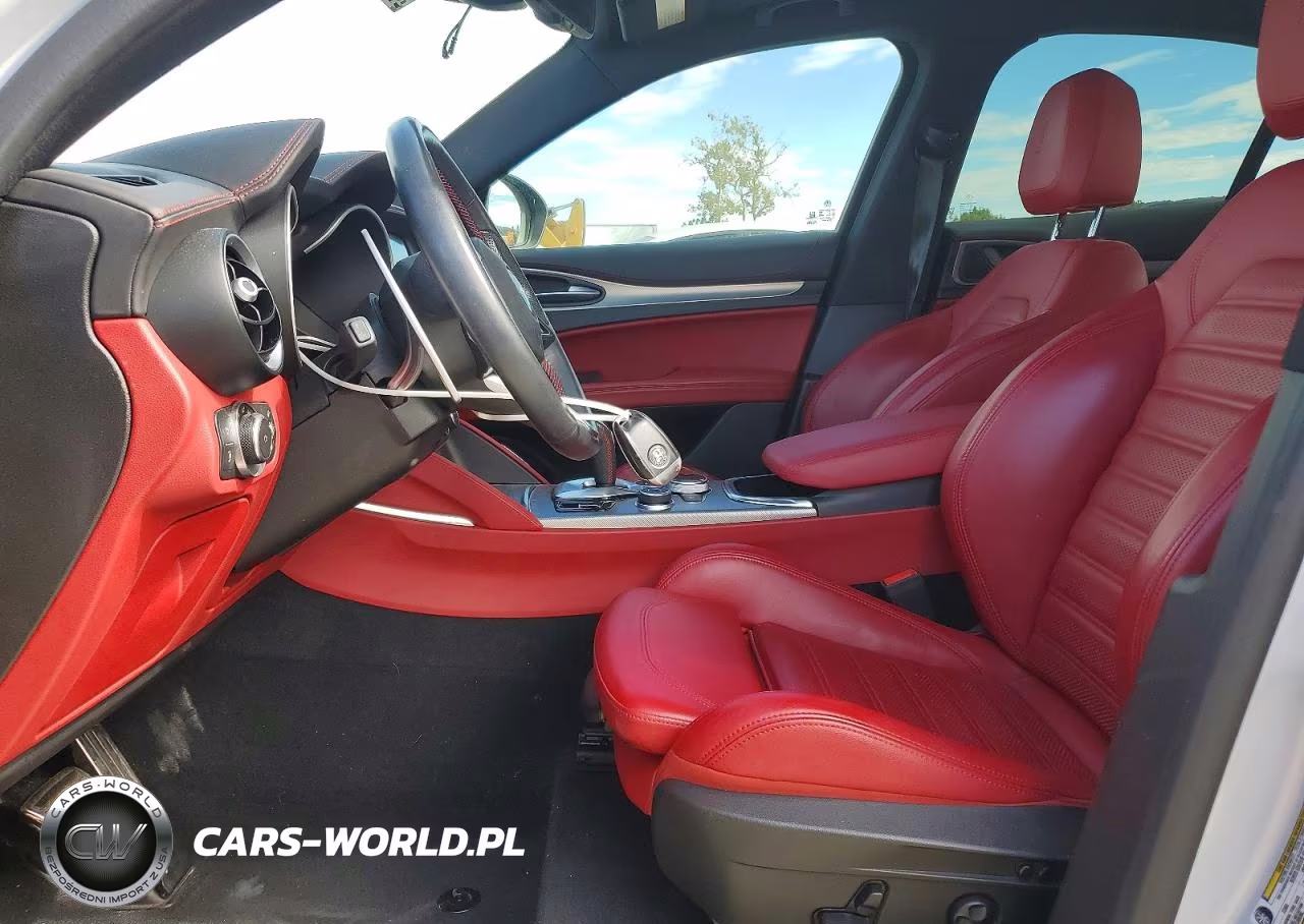 2021 Alfa Romeo Stelvio Ti VIN:ZASPAKBN0M7D18950 - 7