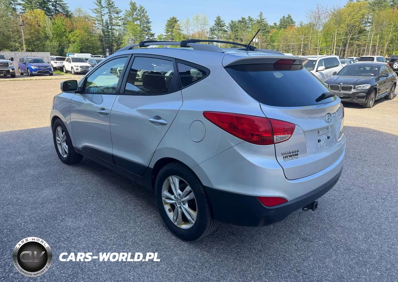 2012 Hyundai Tucson Gls VIN:KM8JUCAC4CU395912 - 3
