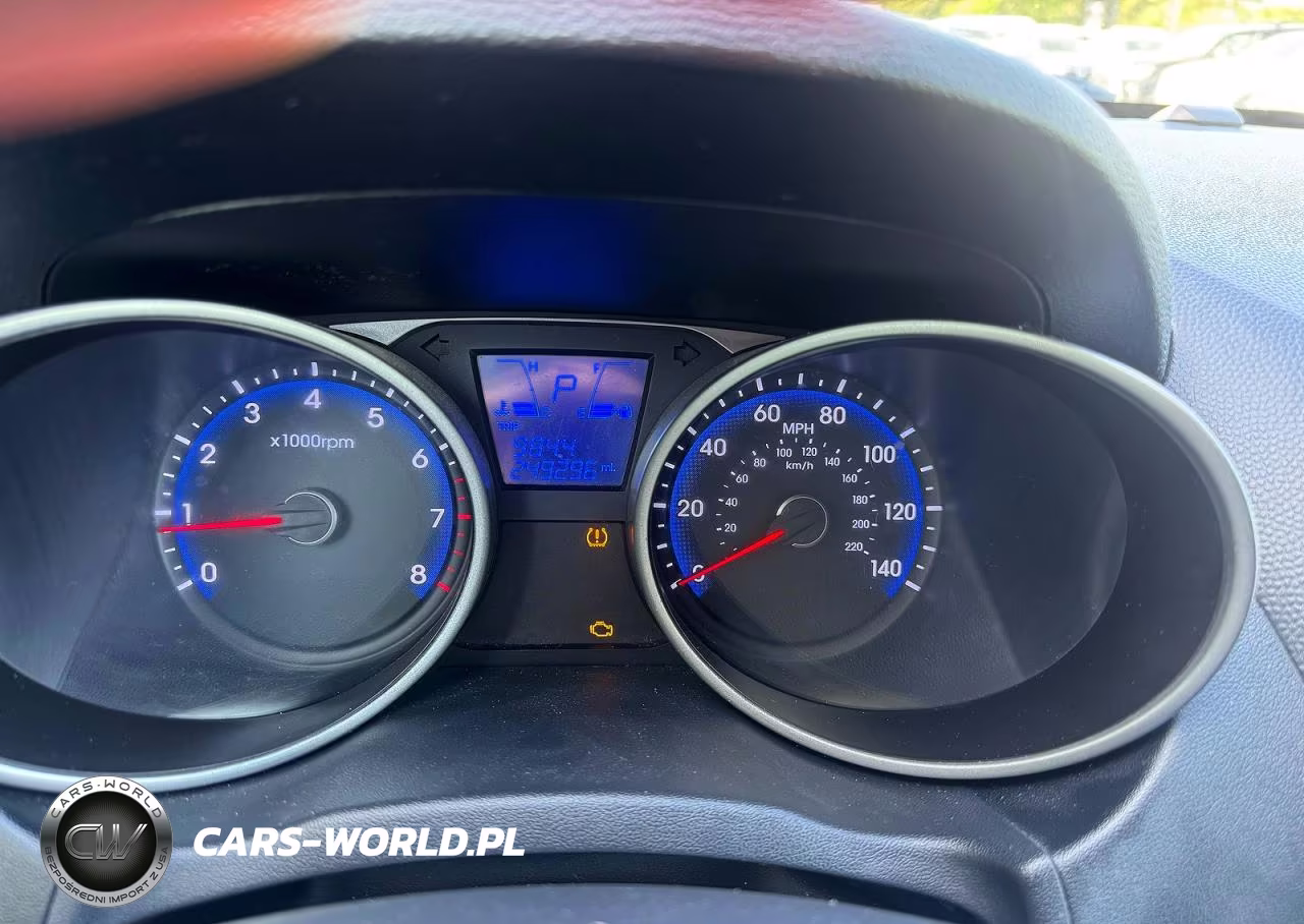 2012 Hyundai Tucson Gls VIN:KM8JUCAC4CU395912 - 8