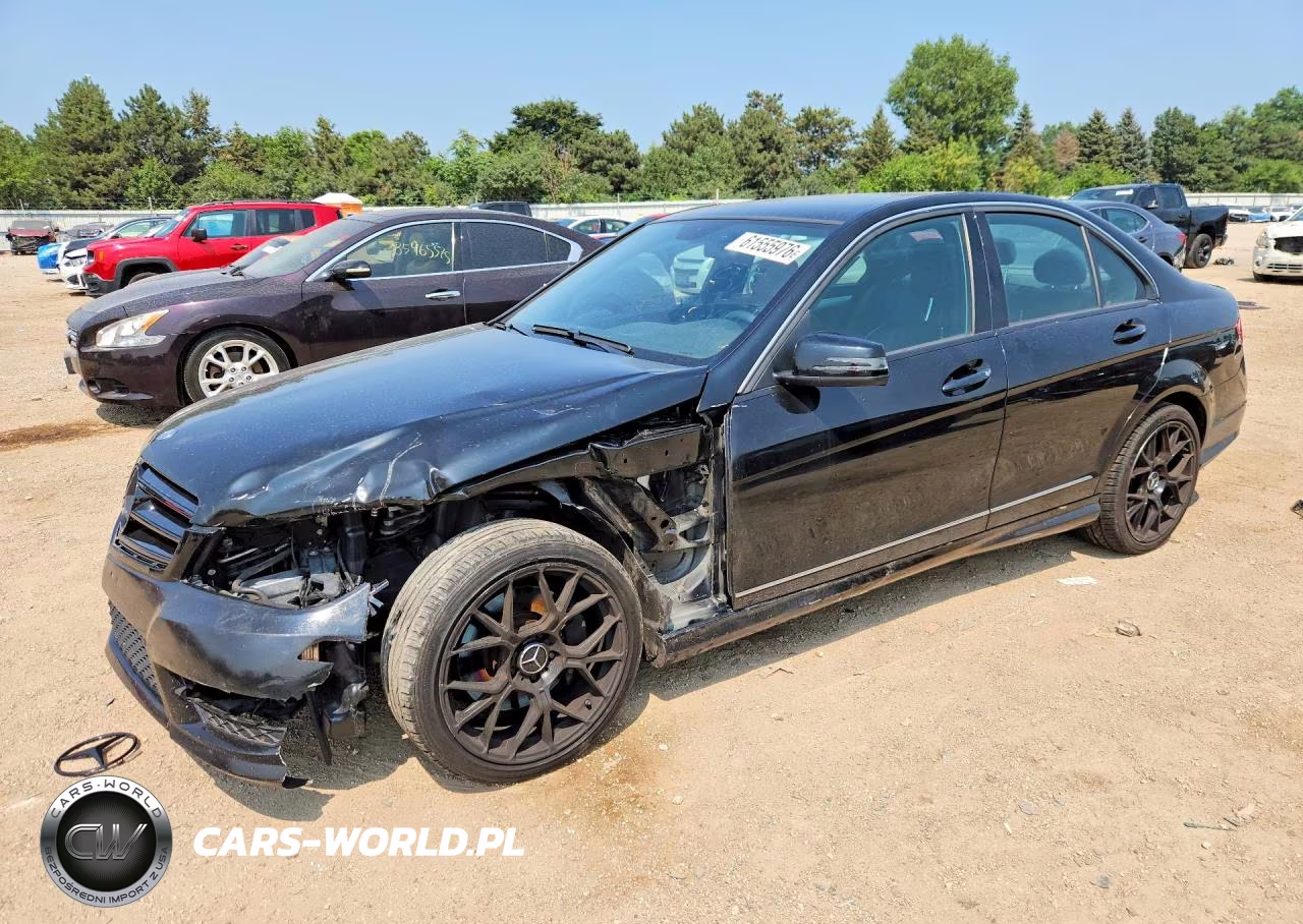 2014 Mercedes-Benz C 300 4Matic – zdjęcie 1 z 12