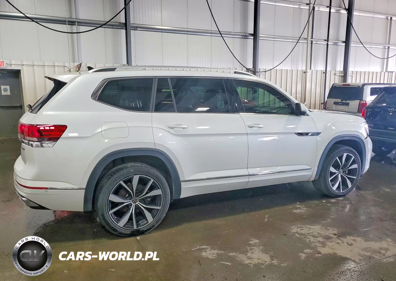 2024 Volkswagen Atlas Sel Premium R-Line VIN:1V2FR2CA2RC533090 - 3