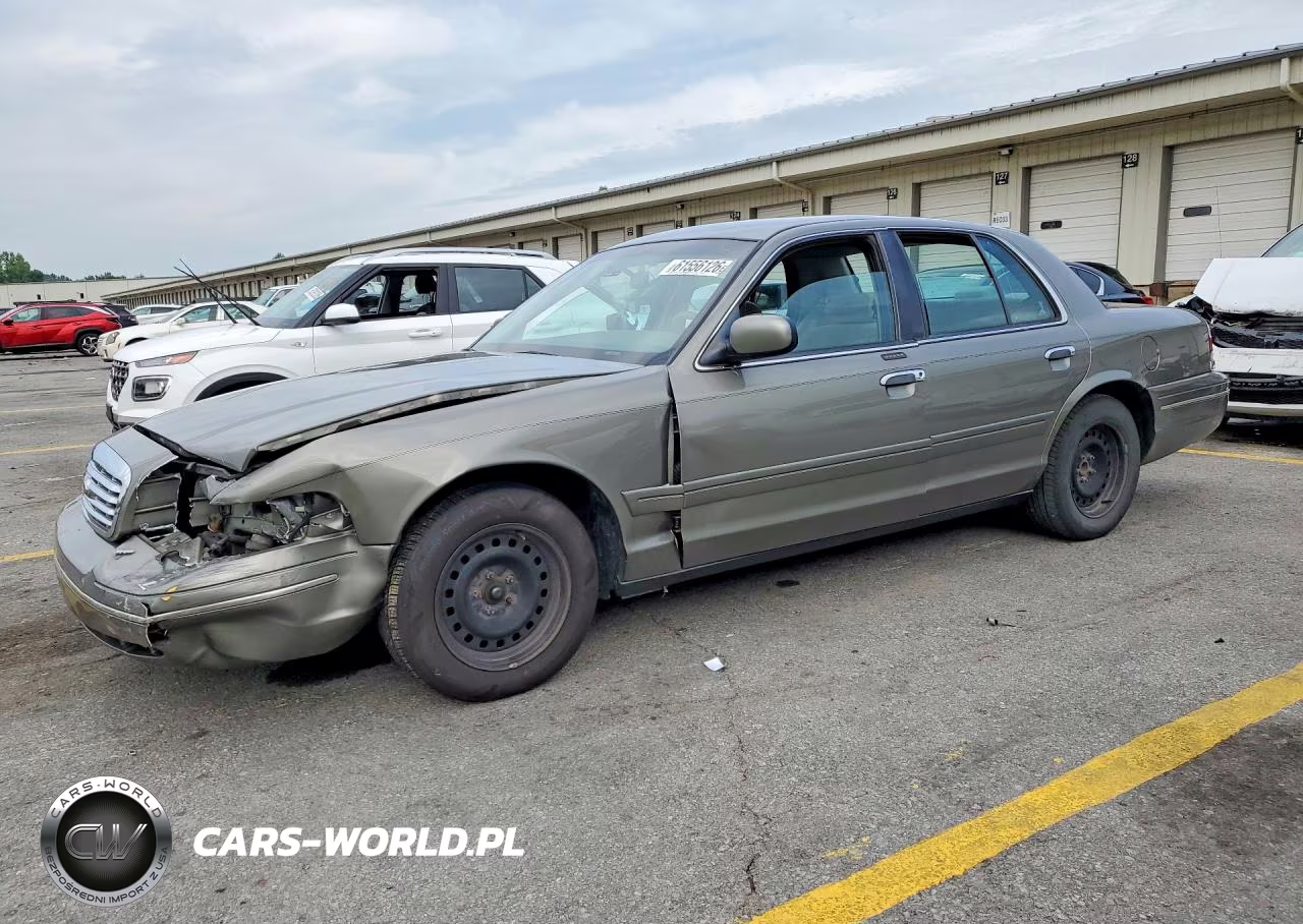 2000 Ford Crown Victoria Lx
