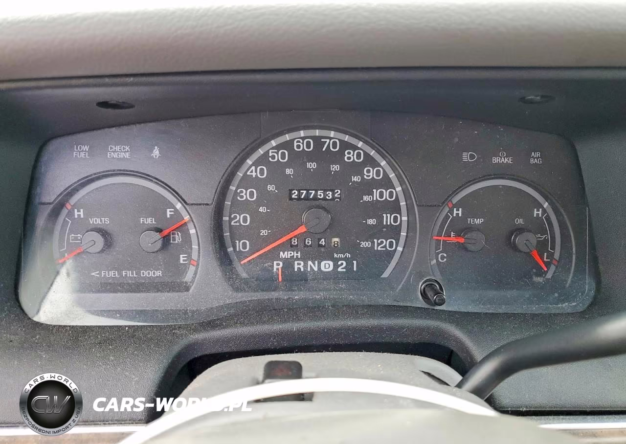 2000 Ford Crown Victoria Lx VIN:2FAFP74W1YX139635 - 9