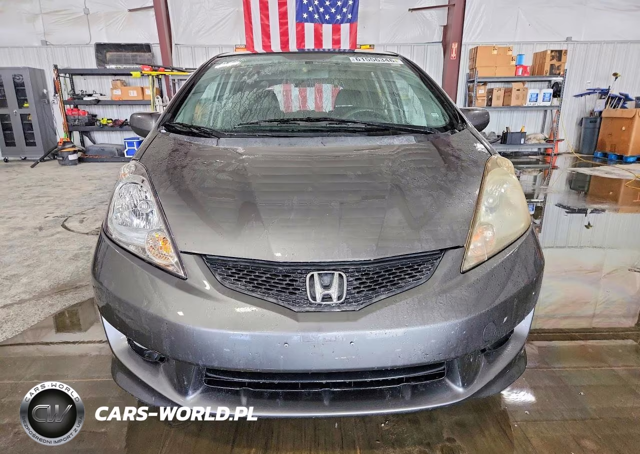 2011 Honda Fit Sport VIN:JHMGE8H56BC024897 - 5