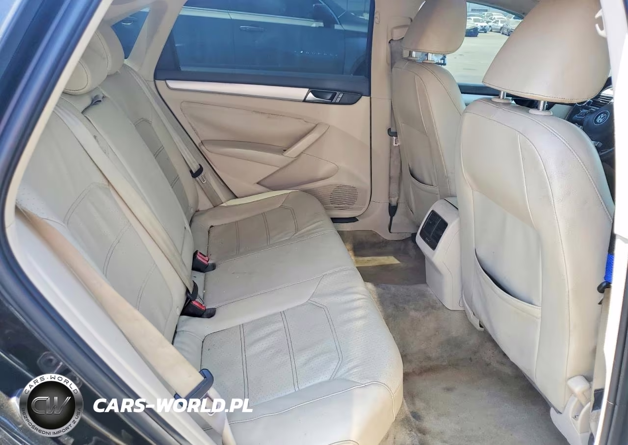 2013 Volkswagen Passat Se VIN:1VWBP7A3XDC120752 - 10