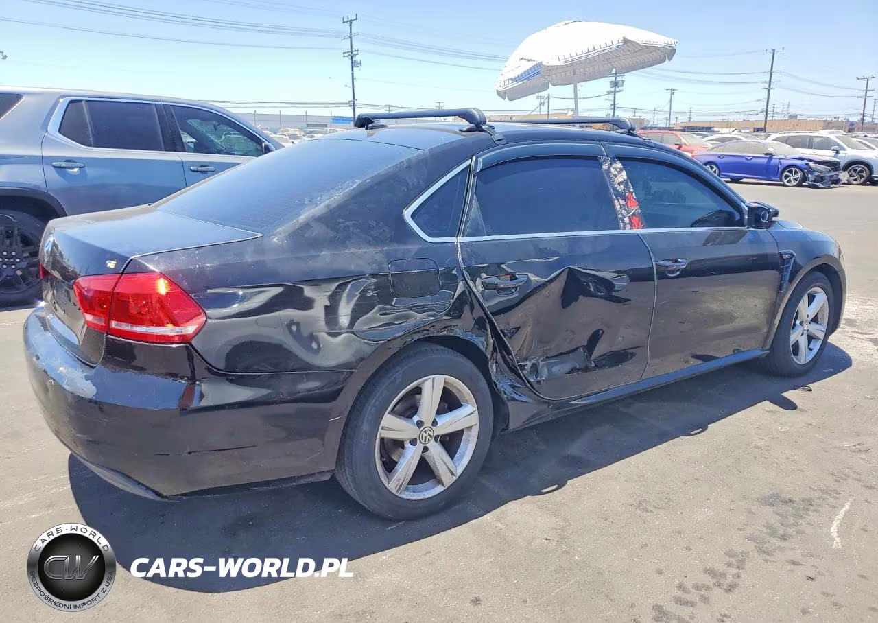 2013 Volkswagen Passat Se VIN:1VWBP7A3XDC120752 - 3