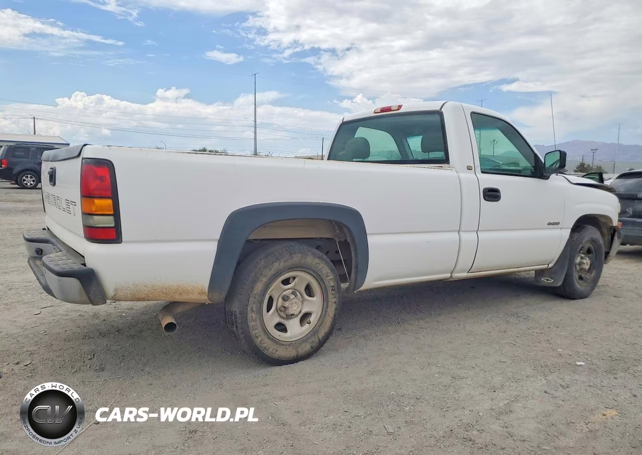 2002 Chevrolet Silverado C1500 VIN:1GCEC14V02E139950 - 3