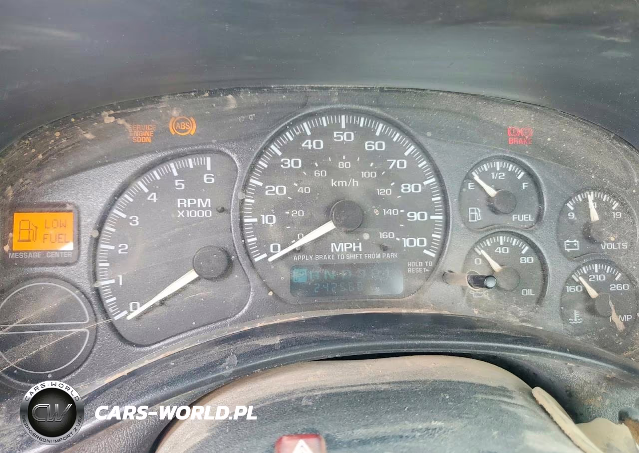 2002 Chevrolet Silverado C1500 VIN:1GCEC14V02E139950 - 9