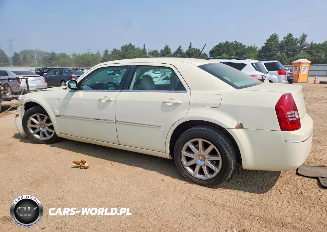 2008 Chrysler 300 Touring VIN:2C3LA53G68H310861 - 2