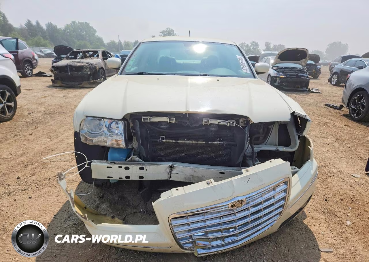 2008 Chrysler 300 Touring VIN:2C3LA53G68H310861 - 5