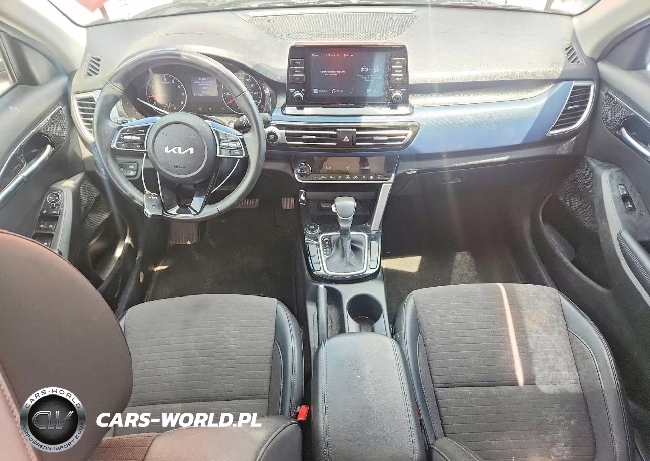 2023 Kia Seltos S VIN:KNDEU2AA3P7359857 - 8
