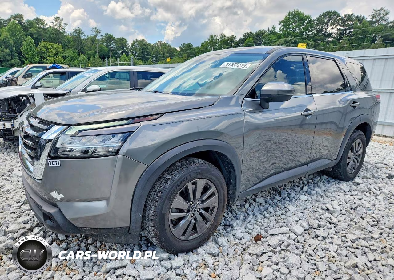 2022 Nissan Pathfinder S