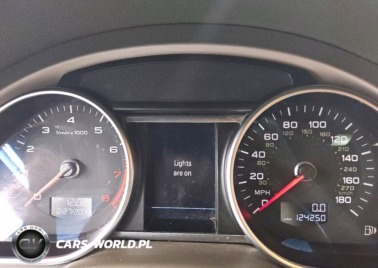 2015 Audi Q7 Premium Plus VIN:WA1LGAFE8FD020252 - 9
