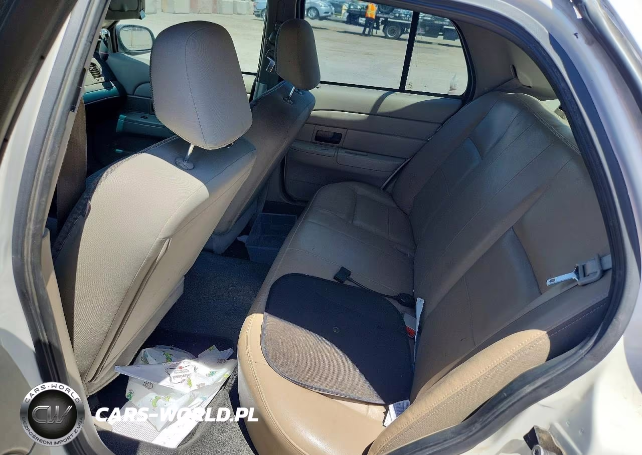2006 Ford Crown Vict VIN:2FAHP71WX6X149736 - 12