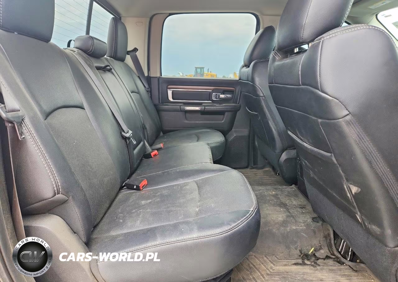 2017 Ram 1500 Laramie VIN:1C6RR7VT7HS799601 - 10