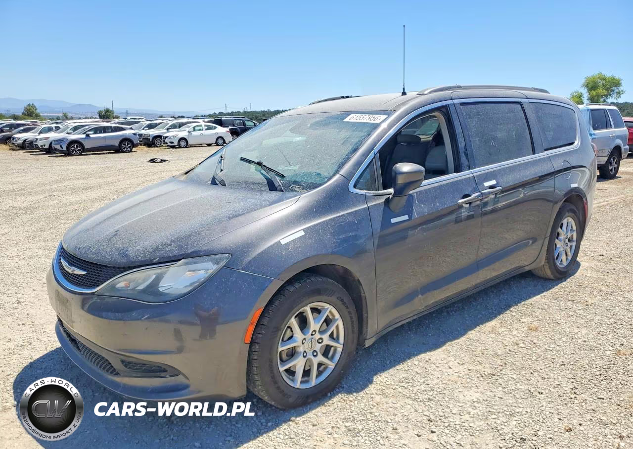 2021 Chrysler Voyager Lxi – zdjęcie 1 z 13