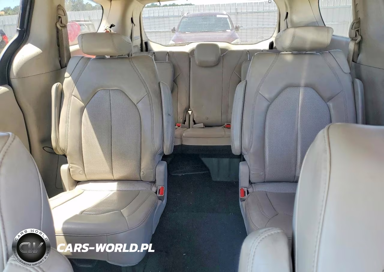 2021 Chrysler Voyager Lxi VIN:2C4RC1DG8MR541448 - 10