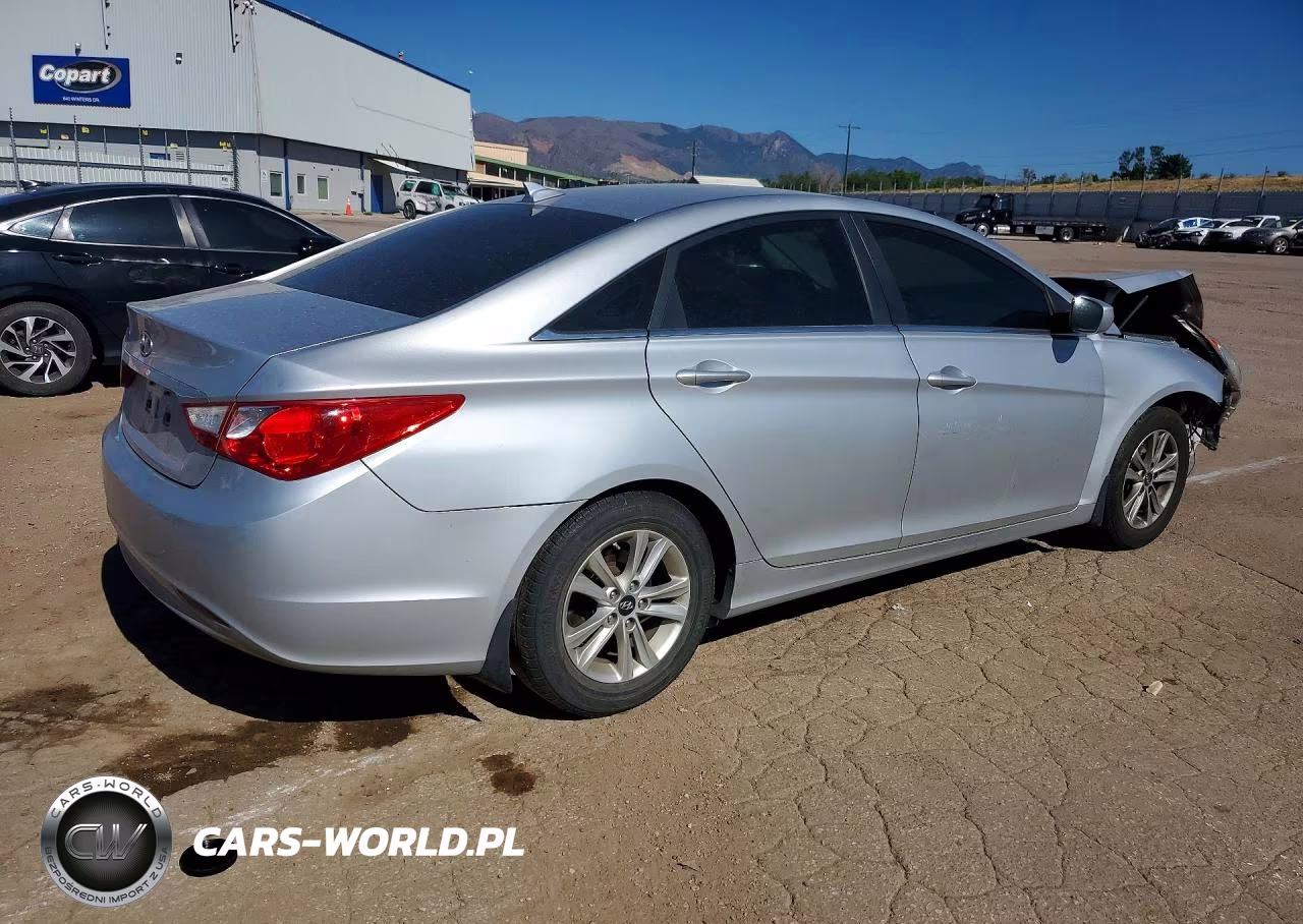 2013 Hyundai Sonata Gls VIN:5NPEB4AC4DH674984 - 3