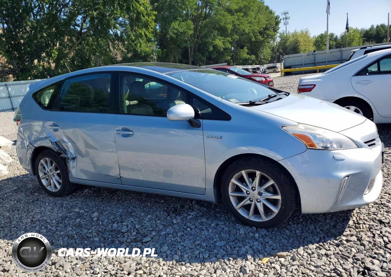 2012 Toyota Prius V Five VIN:JTDZN3EU6C3180710 - 4