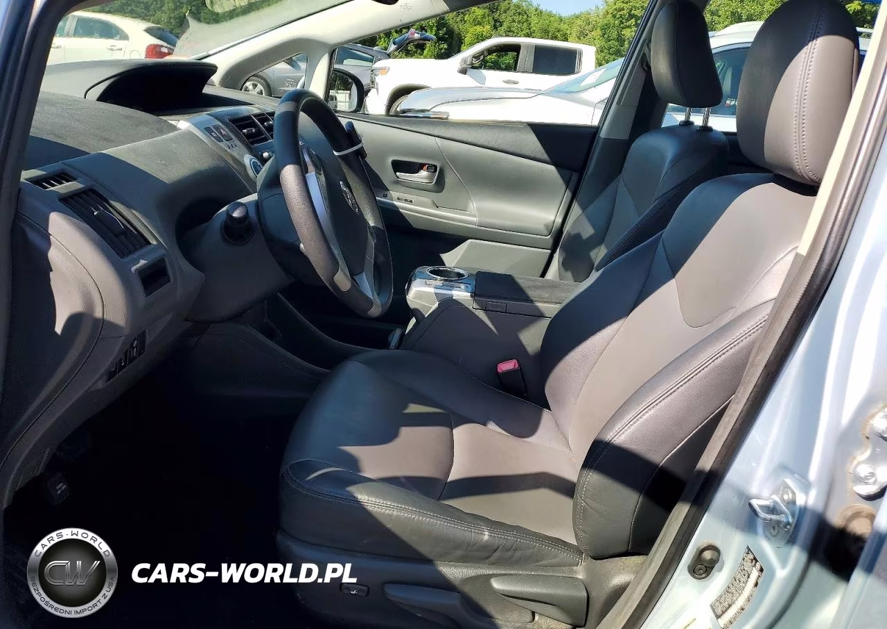 2012 Toyota Prius V Five VIN:JTDZN3EU6C3180710 - 7