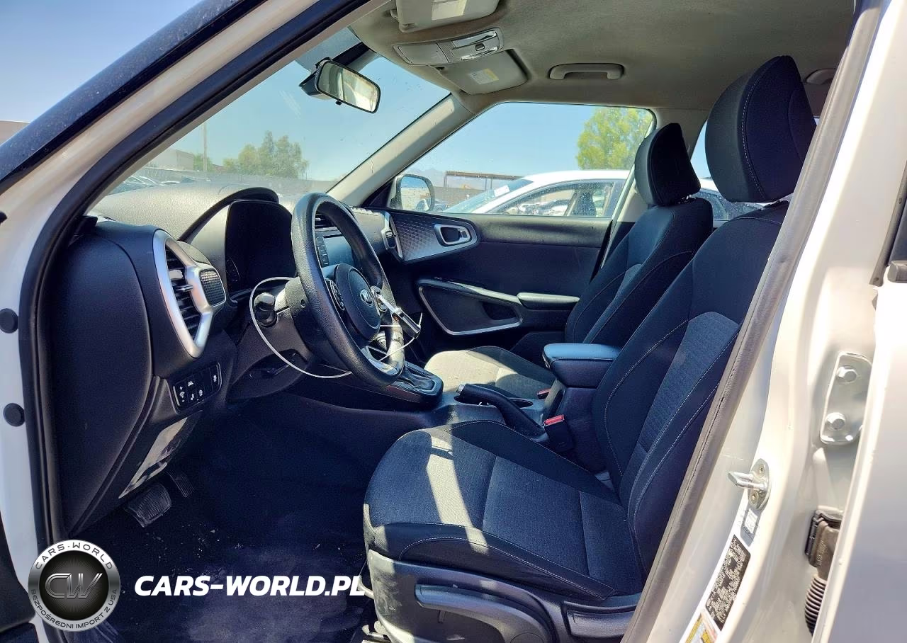 2020 Kia Soul S VIN:KNDJ23AU0L7058607 - 7