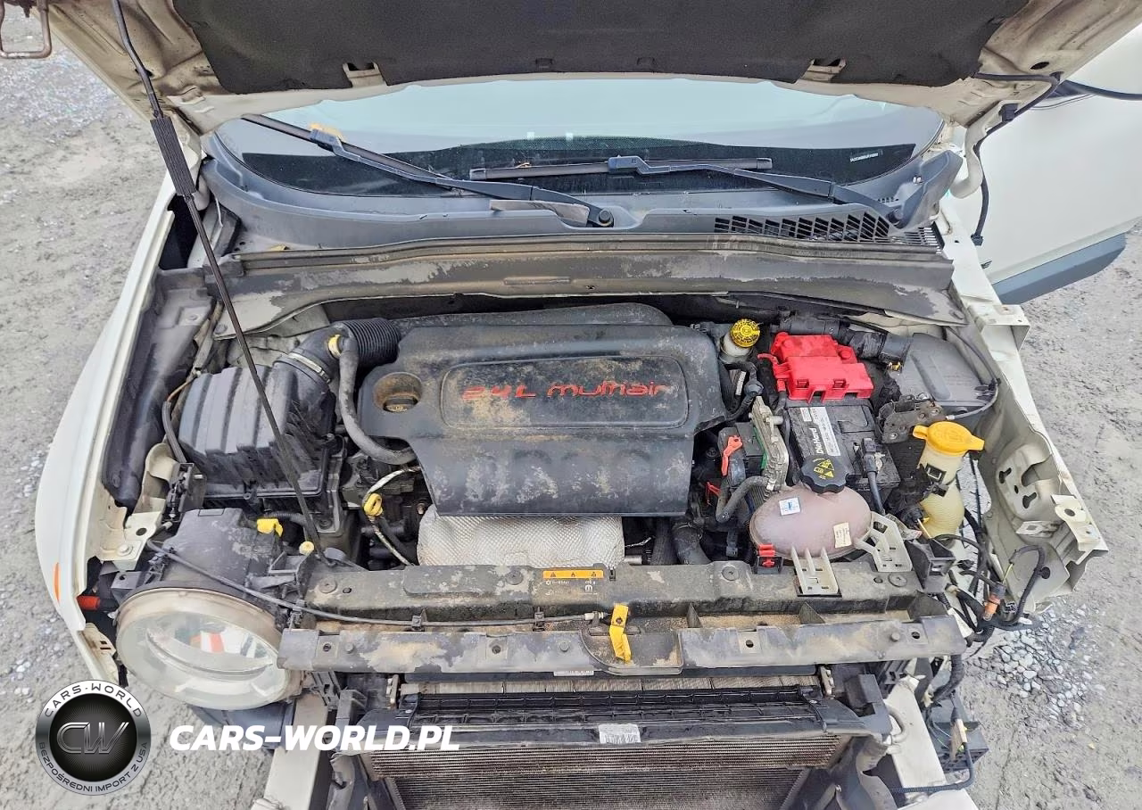 2018 Jeep Renegade Latitude VIN:ZACCJABB8JPJ16988 - 12