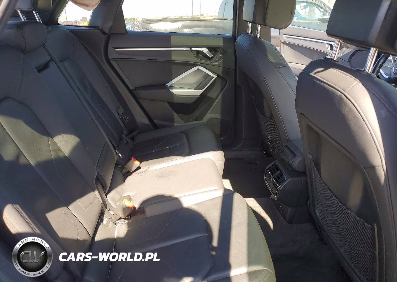 2020 Audi Q3 Premium VIN:WA1AECF39L1028607 - 10