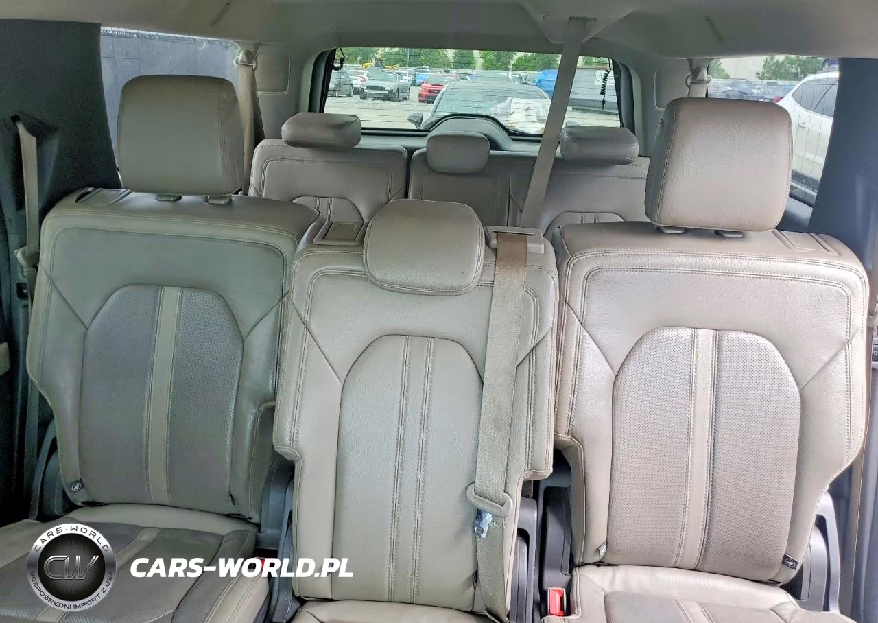 2019 Ford Expedition Max Limited VIN:1FMJK1KT8KEA42638 - 10