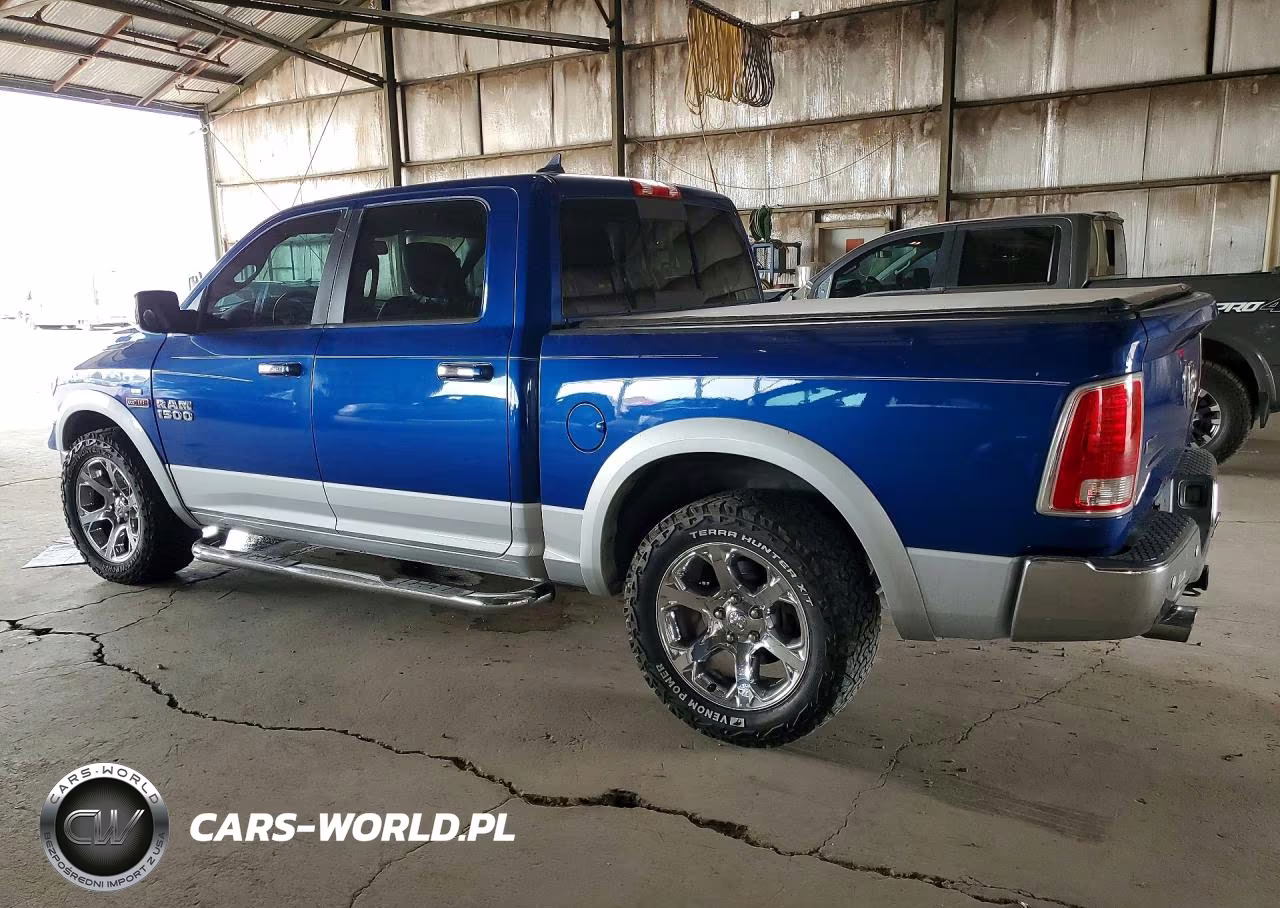 2015 Ram 1500 Laramie VIN:1C6RR6NM6FS577938 - 2