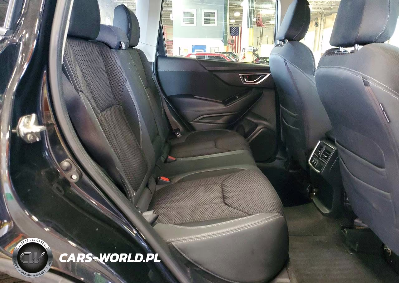 2020 Subaru Forester Premium VIN:JF2SKAJC6LH410858 - 11