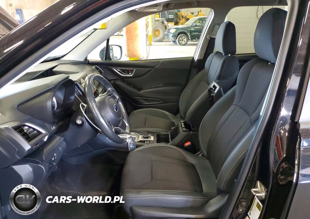 2020 Subaru Forester Premium VIN:JF2SKAJC6LH410858 - 7