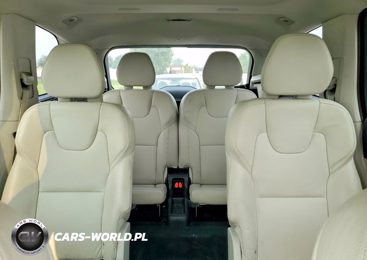 2021 Volvo Xc90 T6 Momentum VIN:YV4A221K1M1696469 - 10