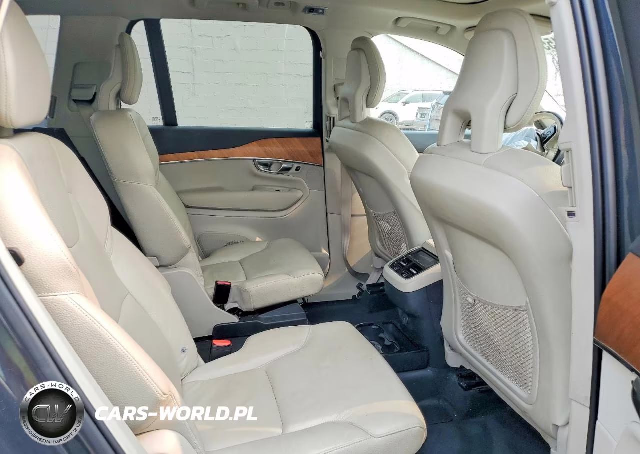 2021 Volvo Xc90 T6 Momentum VIN:YV4A221K1M1696469 - 11